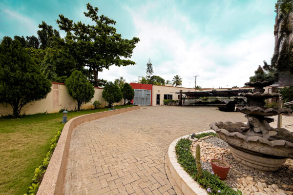 10 bedroom luxury property